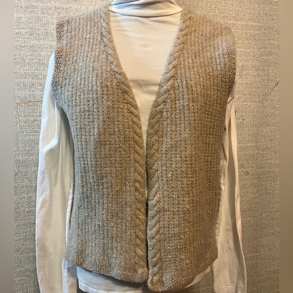 Fall Vests - Picture 3 of 8